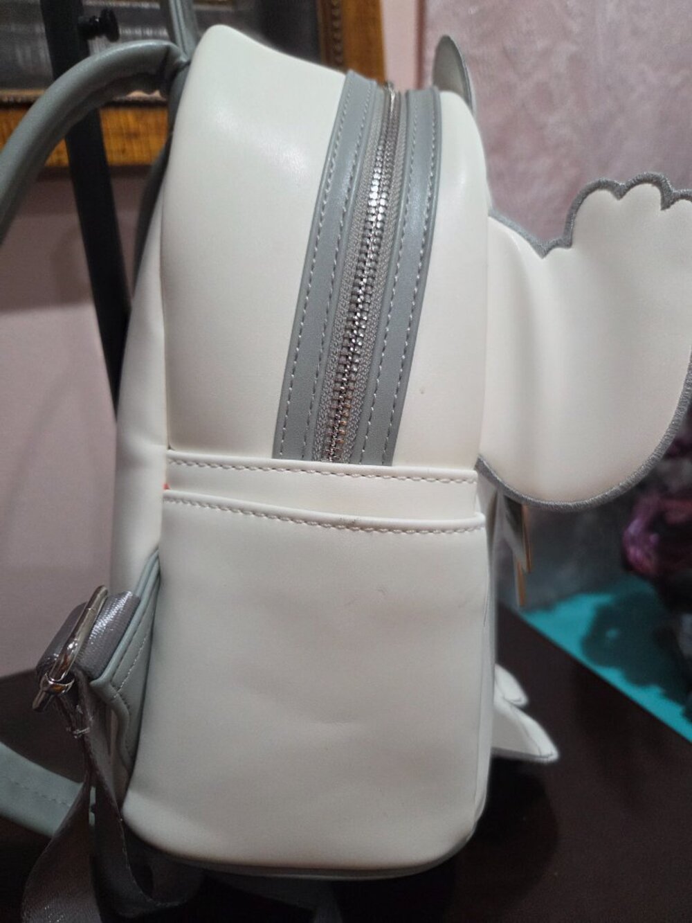 Baymax loungefly backpack - Picture 8 of 14